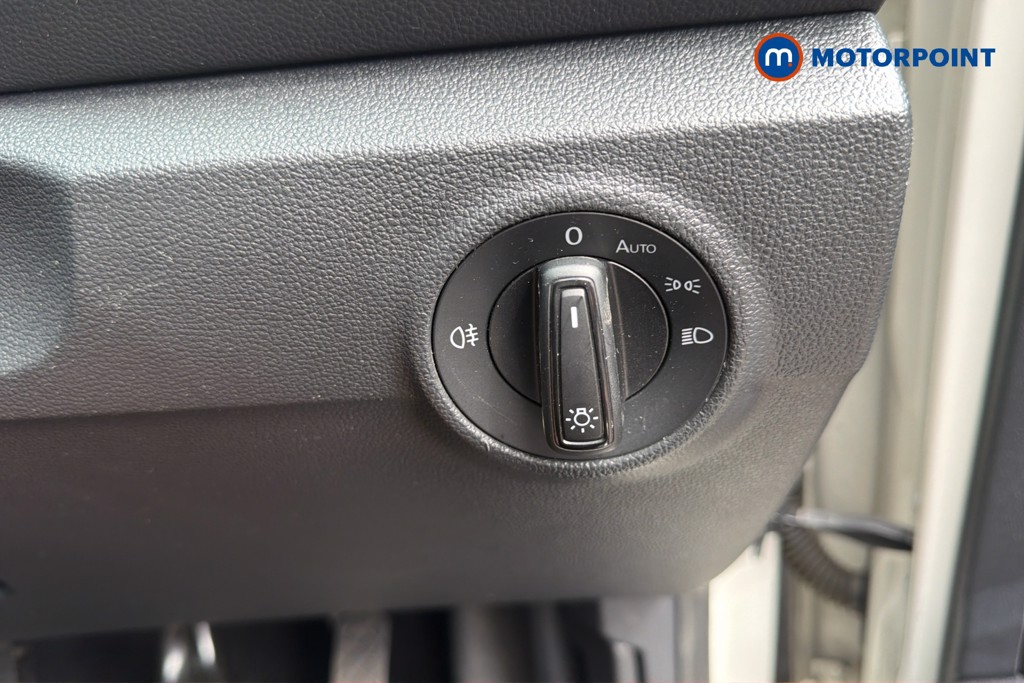 Volkswagen T-Roc Life Manual Petrol SUV - Stock Number (1662544) - 18th supplementary image