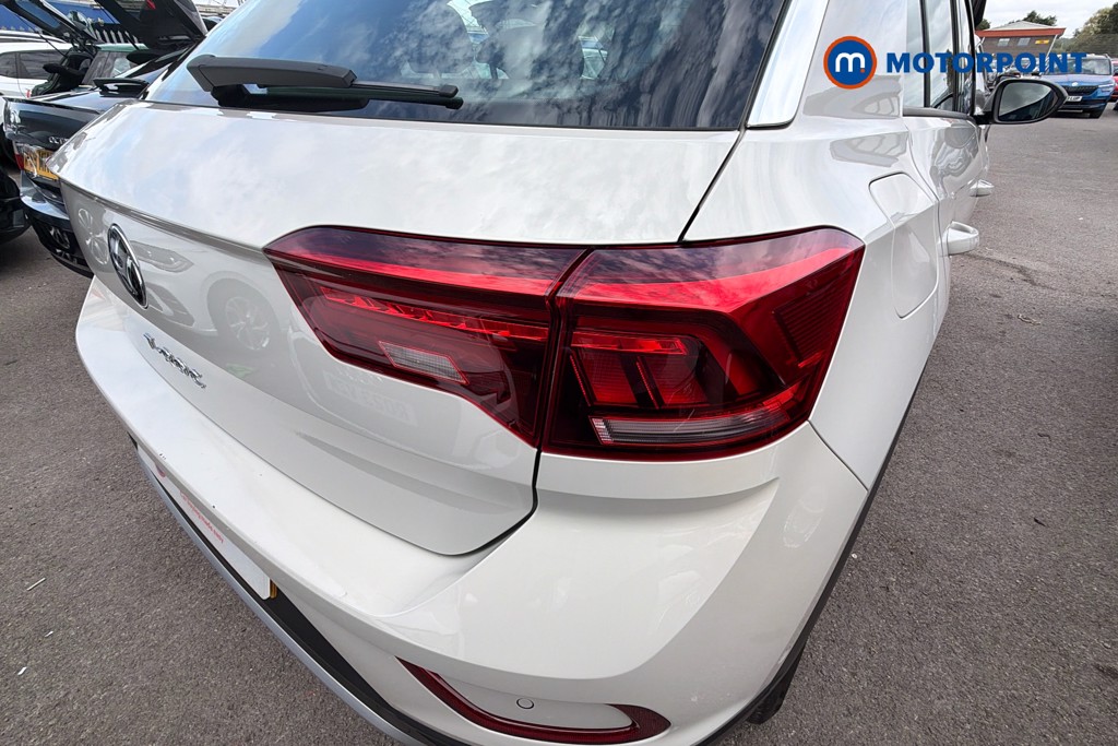 Volkswagen T-Roc Life Manual Petrol SUV - Stock Number (1662544) - 38th supplementary image