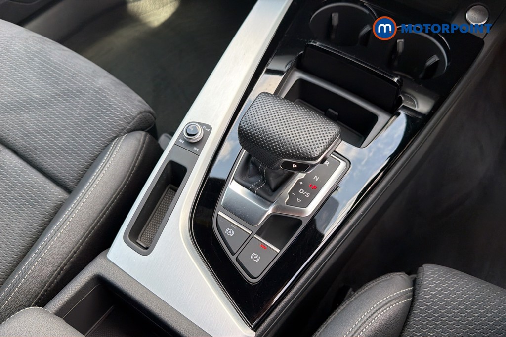 Audi A4 S Line Automatic Petrol Estate - Stock Number (1662679) - 15th supplementary image