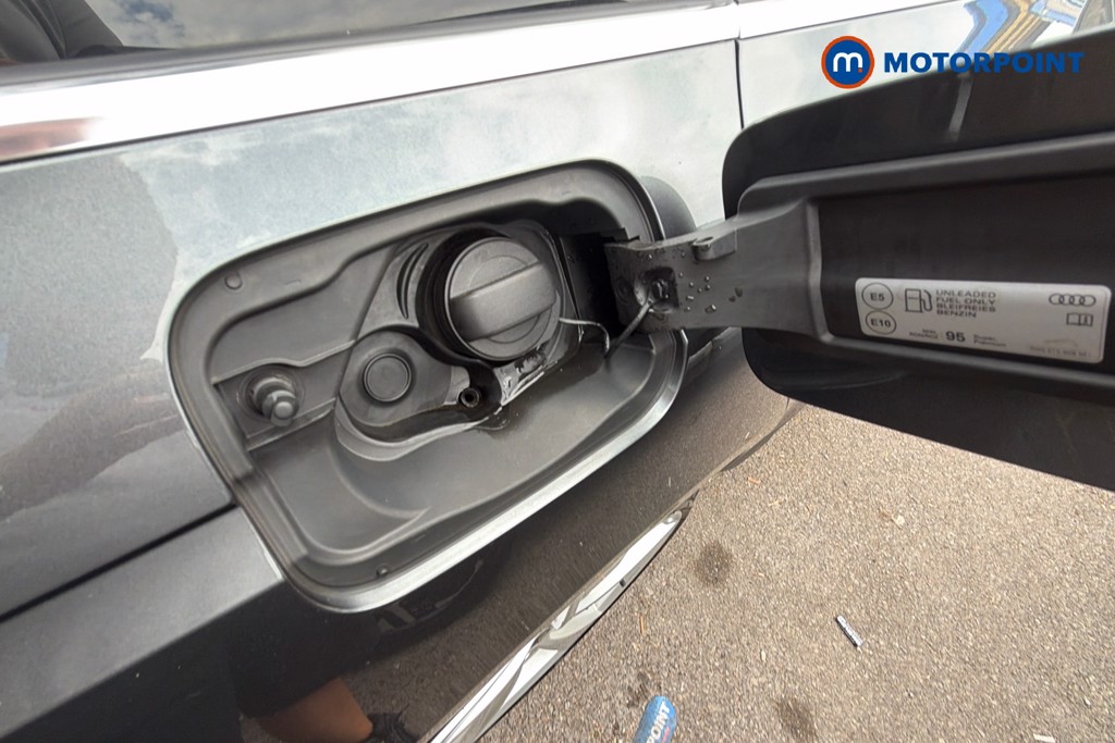 Audi A4 S Line Automatic Petrol Estate - Stock Number (1662679) - 41st supplementary image