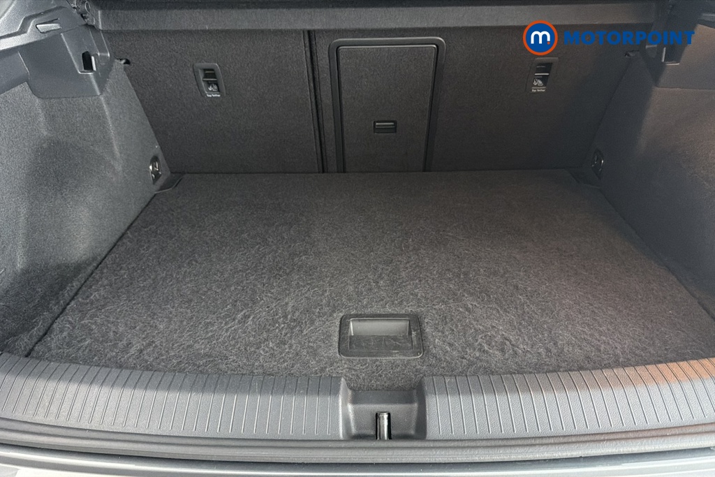 Volkswagen T-Roc SE Manual Diesel SUV - Stock Number (1662888) - 30th supplementary image