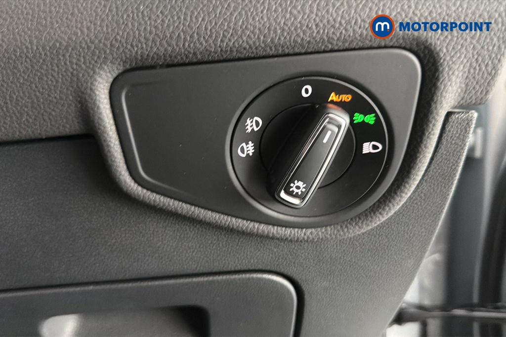 Volkswagen Touran SEL Automatic Petrol People Carrier - Stock Number (1663445) - 11th supplementary image