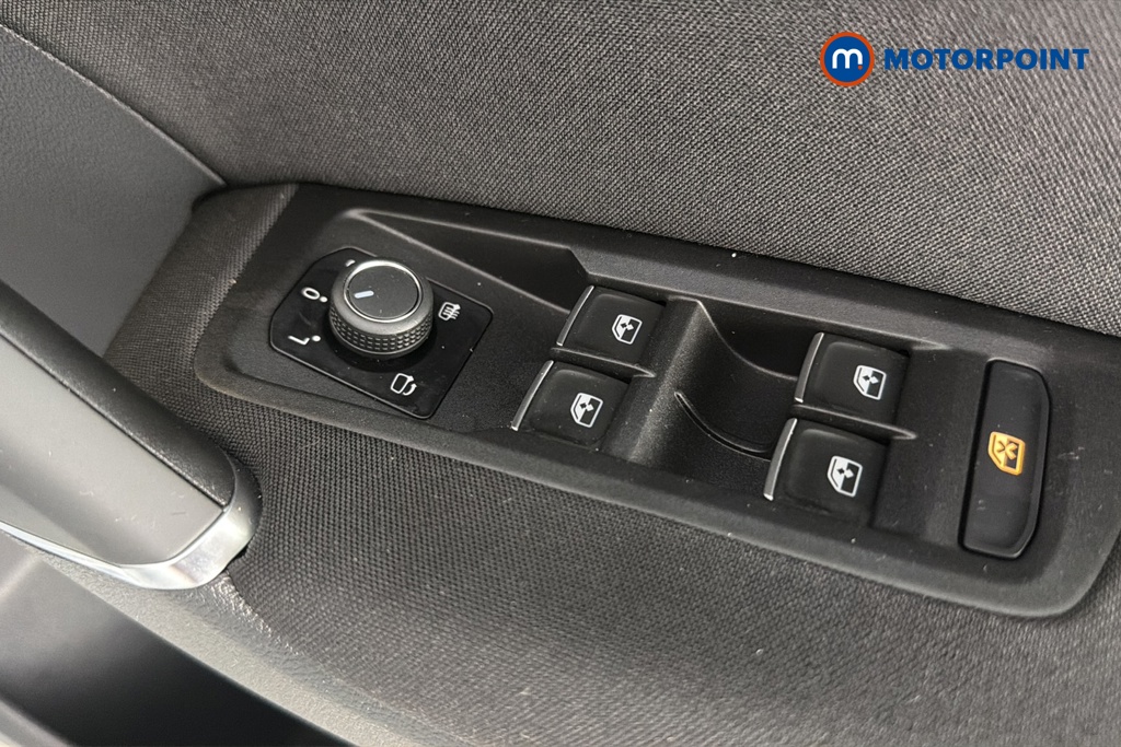 Volkswagen Touran SEL Automatic Petrol People Carrier - Stock Number (1663445) - 19th supplementary image