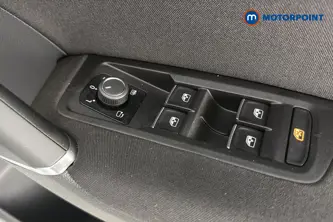 Volkswagen Touran SEL Automatic Petrol People Carrier - Stock Number (1663445) - 19th supplementary image