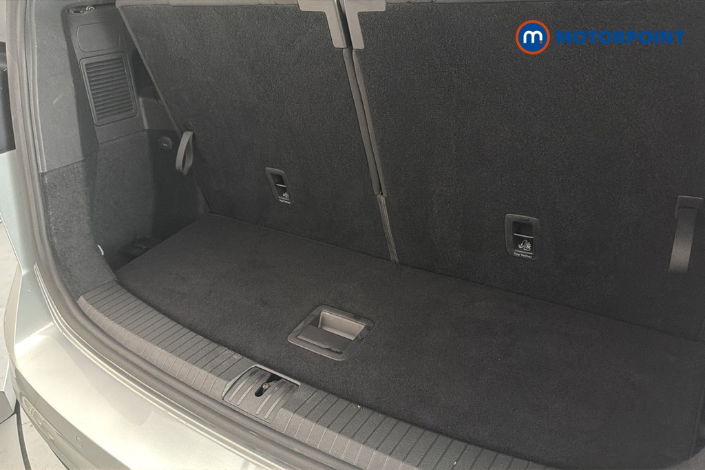 Volkswagen Touran SEL Automatic Petrol People Carrier - Stock Number (1663445) - 30th supplementary image