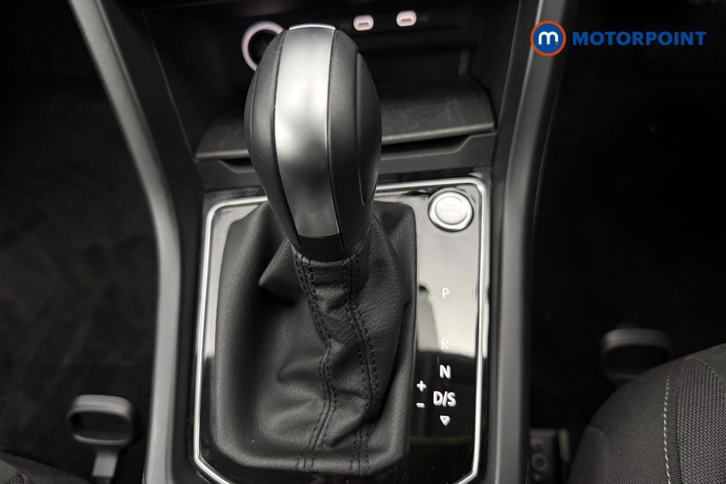 Volkswagen Touran SEL Automatic Petrol People Carrier - Stock Number (1663462) - 7th supplementary image
