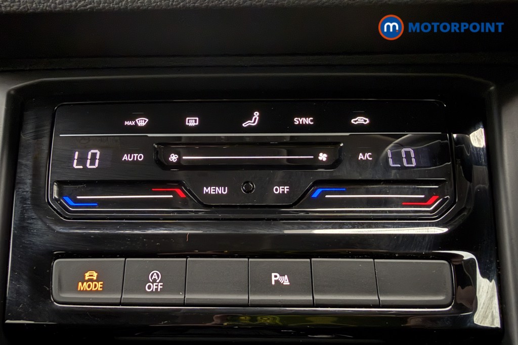 Volkswagen Touran SEL Automatic Petrol People Carrier - Stock Number (1663462) - 17th supplementary image