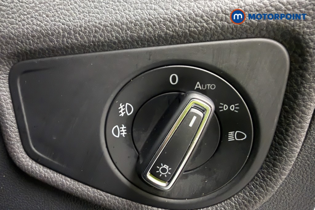 Volkswagen Touran SEL Automatic Petrol People Carrier - Stock Number (1663462) - 18th supplementary image