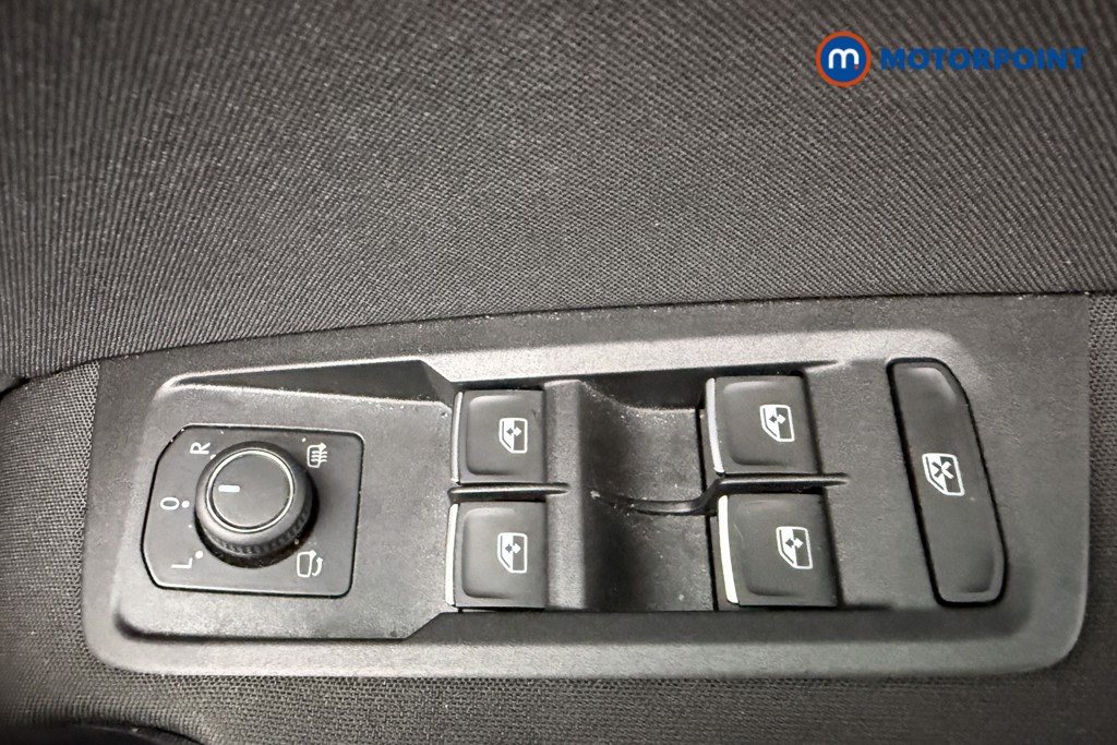 Volkswagen Touran SEL Automatic Petrol People Carrier - Stock Number (1663462) - 20th supplementary image