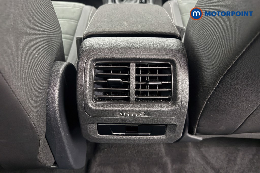 Volkswagen Touran SEL Automatic Petrol People Carrier - Stock Number (1663462) - 21st supplementary image