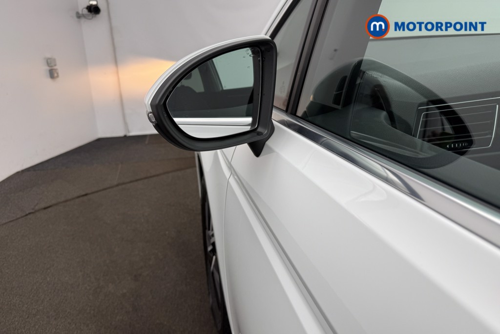 Volkswagen Touran SEL Automatic Petrol People Carrier - Stock Number (1663462) - 32nd supplementary image