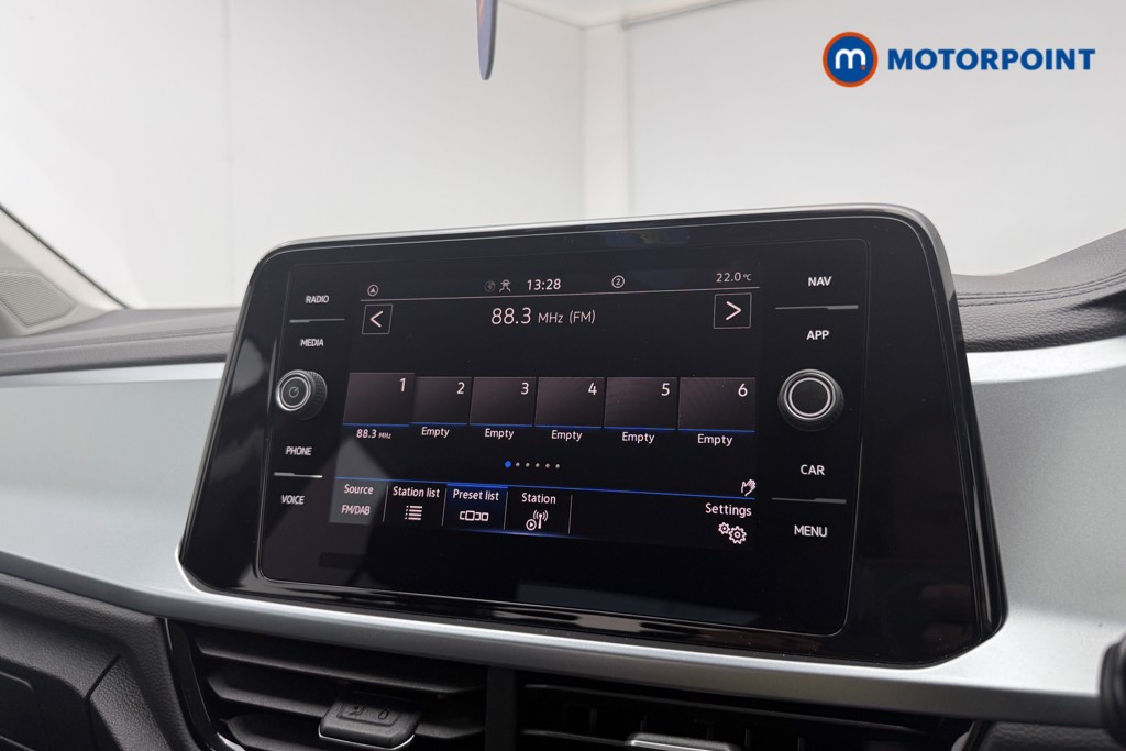 Volkswagen T-Roc Life Automatic Petrol SUV - Stock Number (1664258) - 11th supplementary image