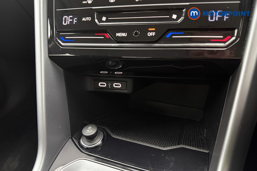 Volkswagen T-Roc Life Automatic Petrol SUV - Stock Number (1664258) - 15th supplementary image