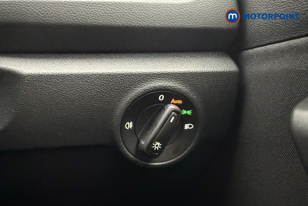 Volkswagen T-Roc Life Automatic Petrol SUV - Stock Number (1664258) - 17th supplementary image