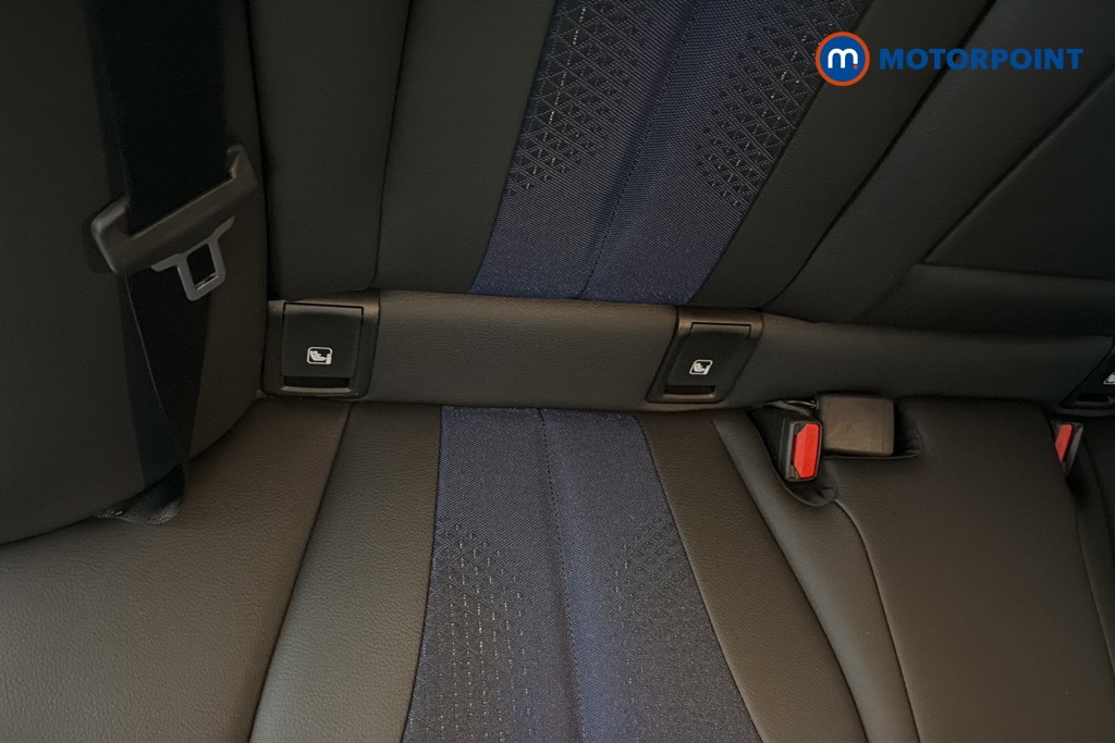 BMW 2 Series M Sport Manual Petrol Saloon - Stock Number (1664470) - 27th supplementary image