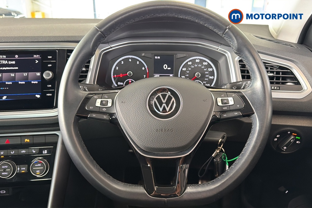 Volkswagen T-Roc Active Manual Petrol SUV - Stock Number (1664996) - 2nd supplementary image