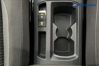 Volkswagen T-Roc Active Manual Petrol SUV - Stock Number (1664996) - 16th supplementary image