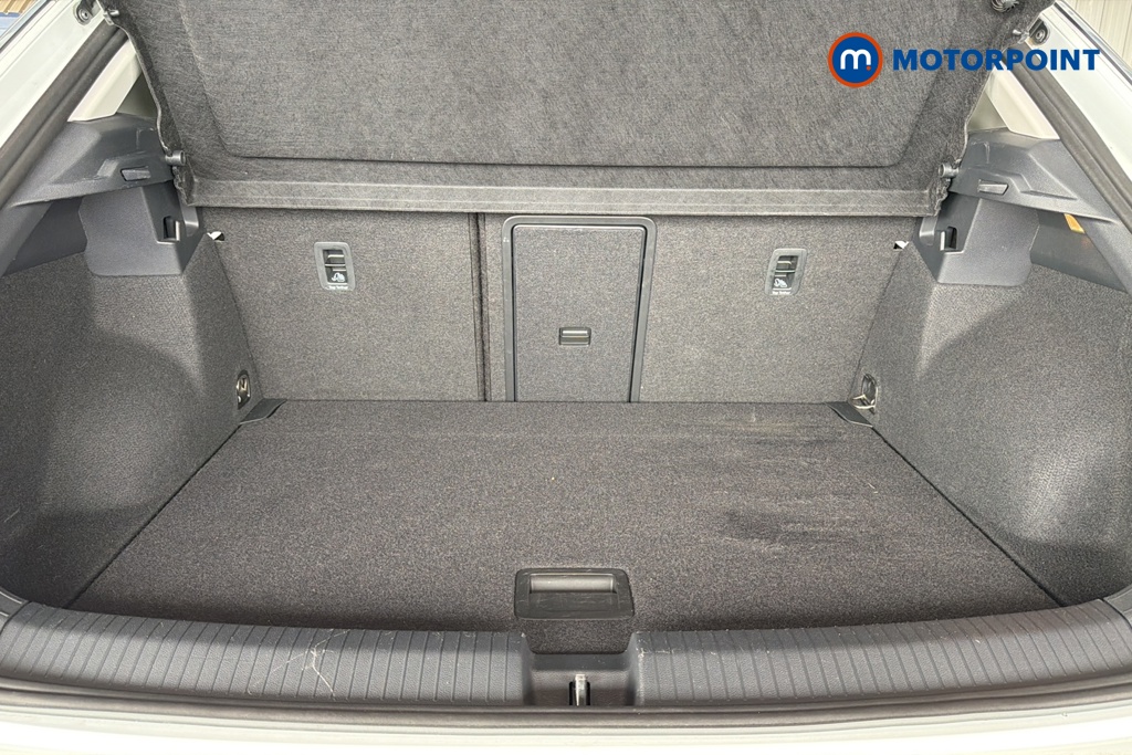 Volkswagen T-Roc Active Manual Petrol SUV - Stock Number (1664996) - 30th supplementary image