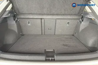 Volkswagen T-Roc Active Manual Petrol SUV - Stock Number (1664996) - 30th supplementary image