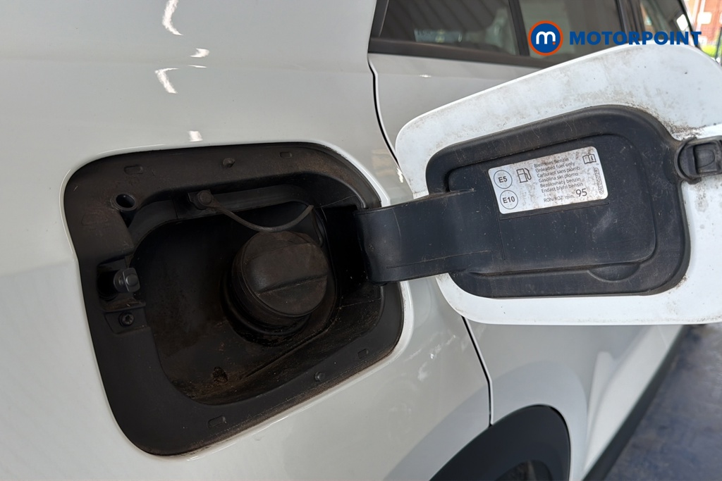 Volkswagen T-Roc Active Manual Petrol SUV - Stock Number (1664996) - 41st supplementary image