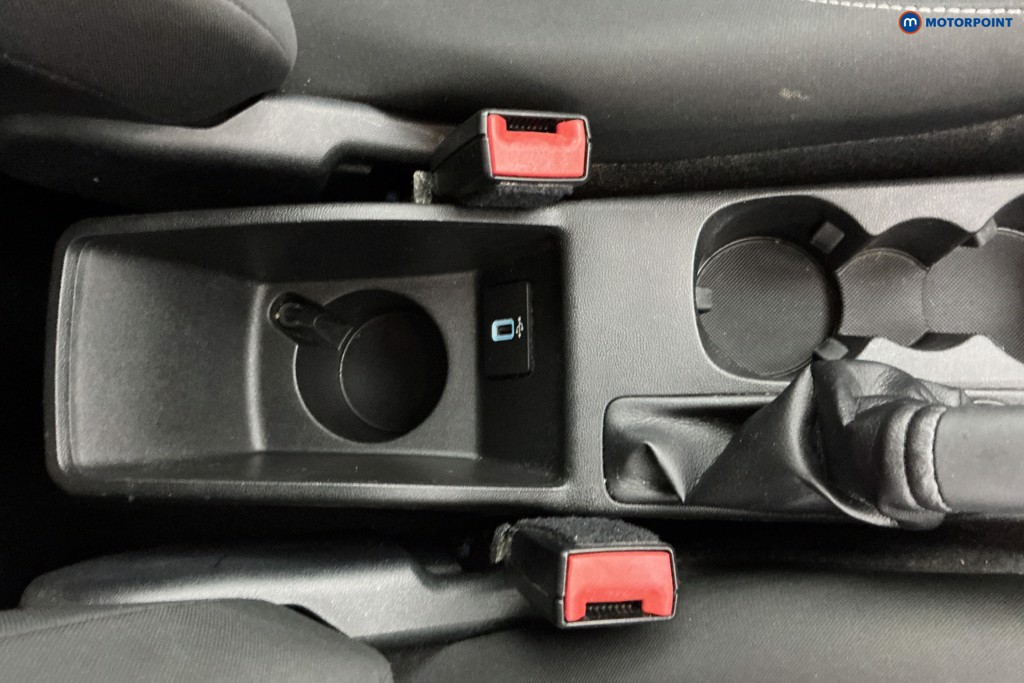 Ford Fiesta Trend Manual Petrol Hatchback - Stock Number (1647753) - 13th supplementary image
