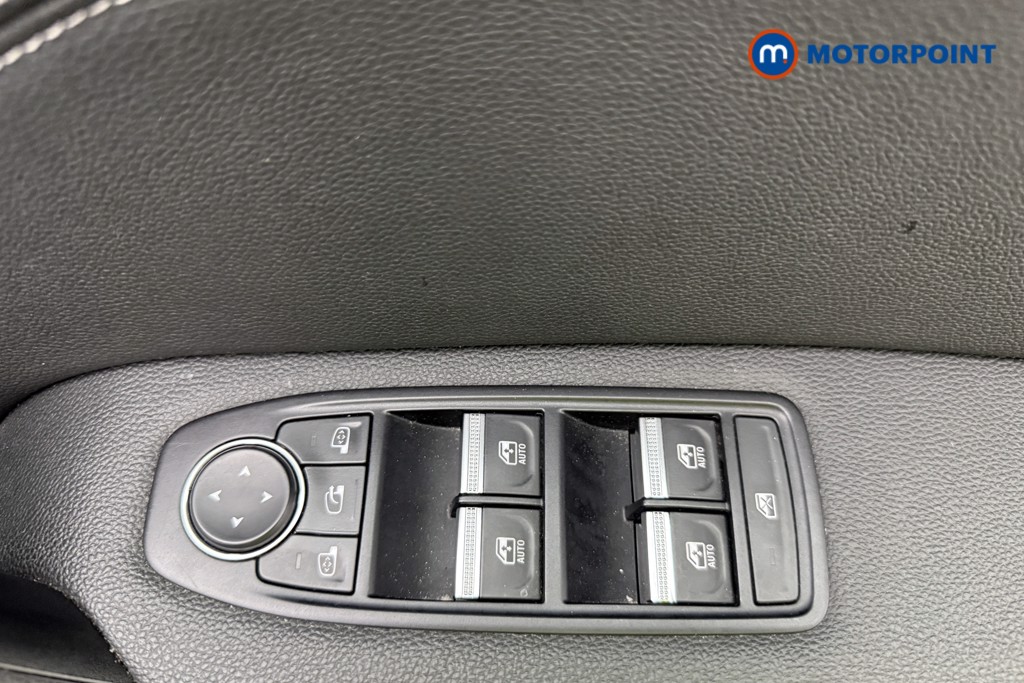 Renault Captur Techno Manual Petrol SUV - Stock Number (1650529) - 13th supplementary image