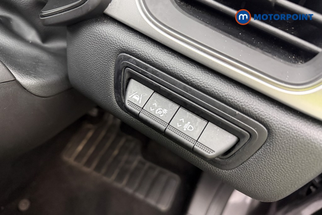 Renault Captur Techno Manual Petrol SUV - Stock Number (1650529) - 15th supplementary image