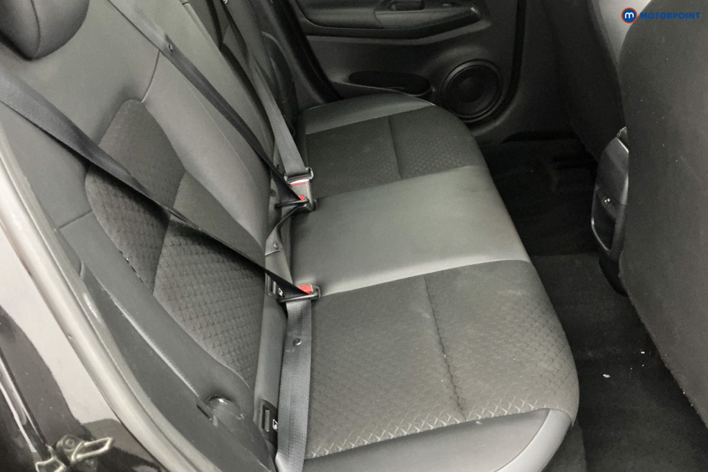 Nissan Juke N-Connecta Manual Petrol SUV - Stock Number (1650560) - 4th supplementary image