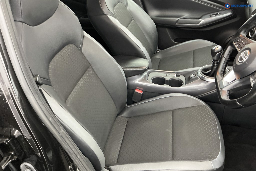 Nissan Juke N-Connecta Manual Petrol SUV - Stock Number (1650560) - 5th supplementary image