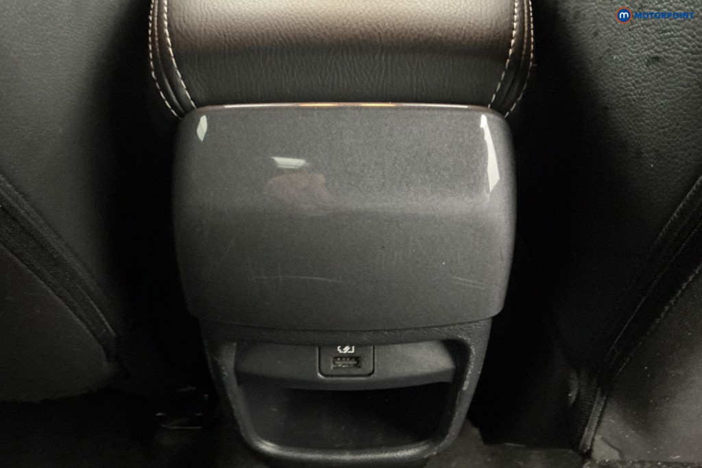 Nissan Juke N-Connecta Manual Petrol SUV - Stock Number (1650560) - 10th supplementary image
