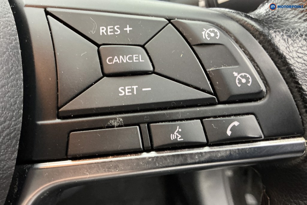 Nissan Juke N-Connecta Manual Petrol SUV - Stock Number (1650560) - 21st supplementary image
