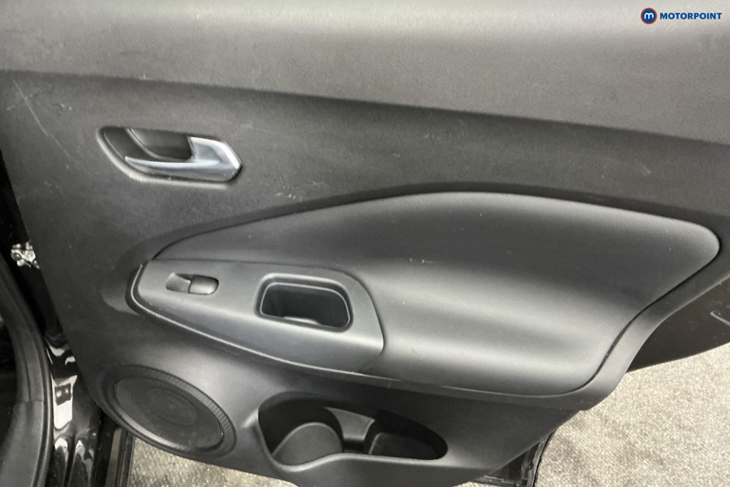Nissan Juke N-Connecta Manual Petrol SUV - Stock Number (1650560) - 26th supplementary image