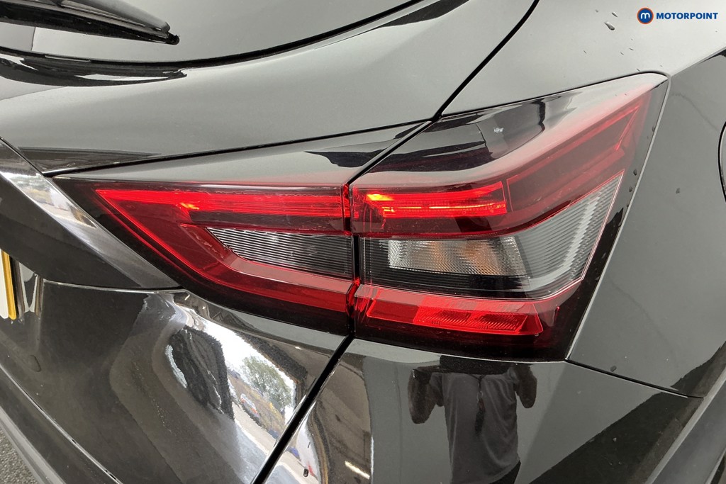 Nissan Juke N-Connecta Manual Petrol SUV - Stock Number (1650560) - 30th supplementary image