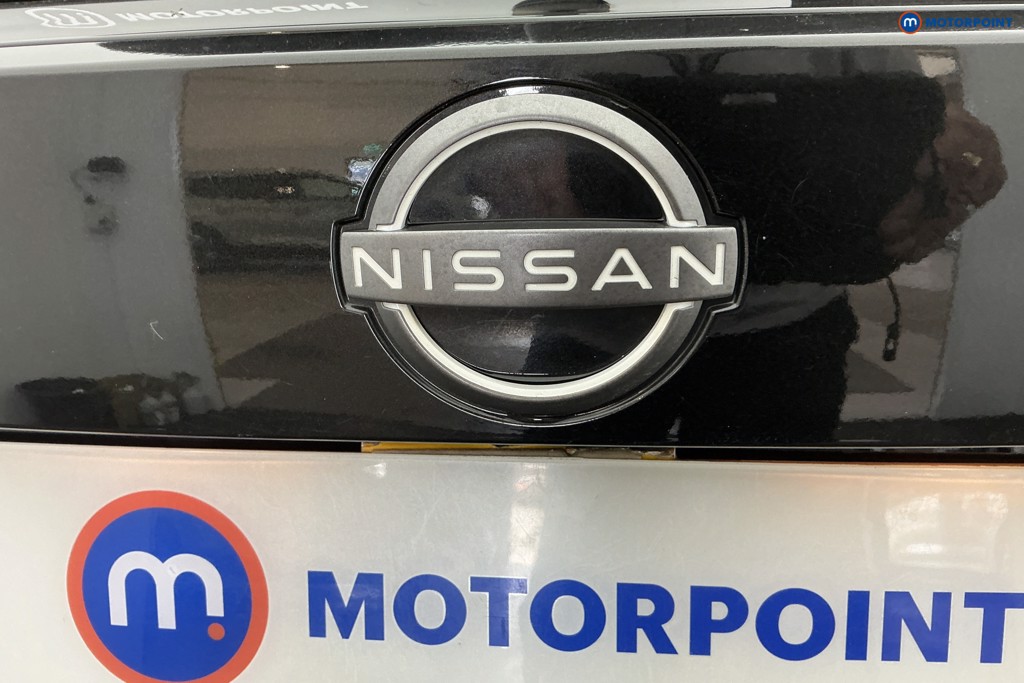 Nissan Juke N-Connecta Manual Petrol SUV - Stock Number (1650560) - 32nd supplementary image