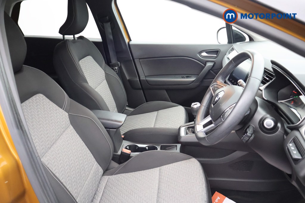 Renault Captur Se Limited Manual Petrol SUV - Stock Number (1650769) - 13th supplementary image