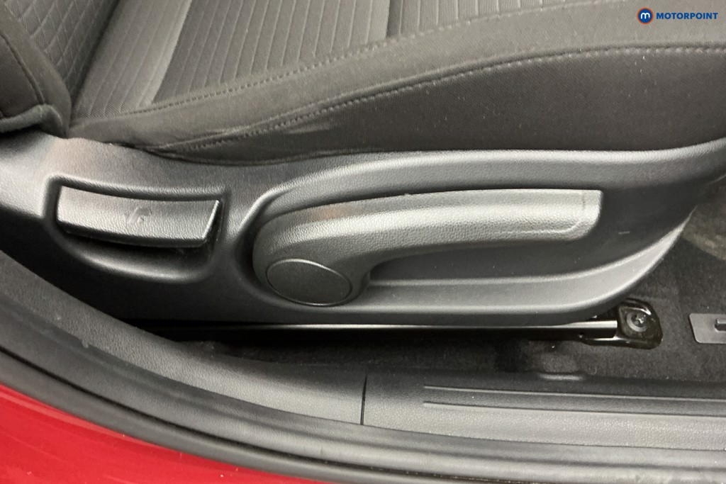 Hyundai I20 Se Connect Manual Petrol Hatchback - Stock Number (1653391) - 23rd supplementary image