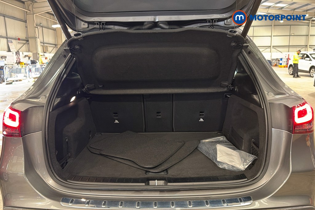 Mercedes-Benz GLA Sport Automatic Petrol SUV - Stock Number (1653491) - 33rd supplementary image