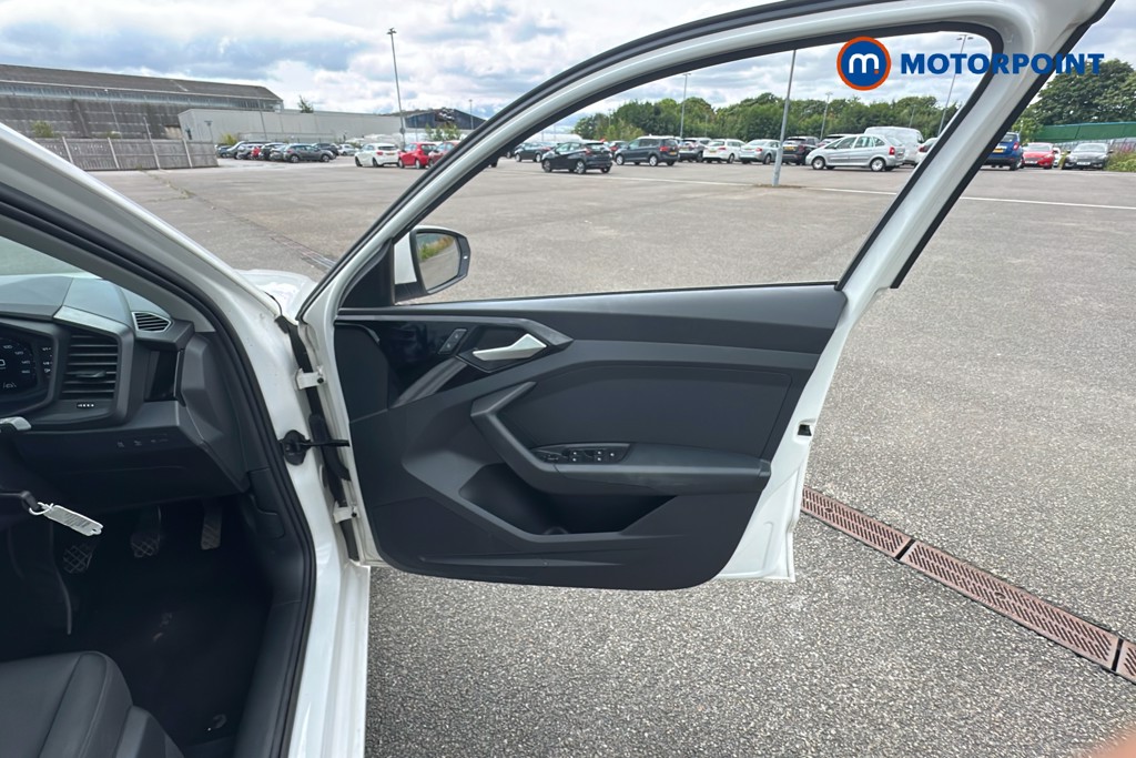 Audi A1 Technik Manual Petrol Hatchback - Stock Number (1653493) - 19th supplementary image