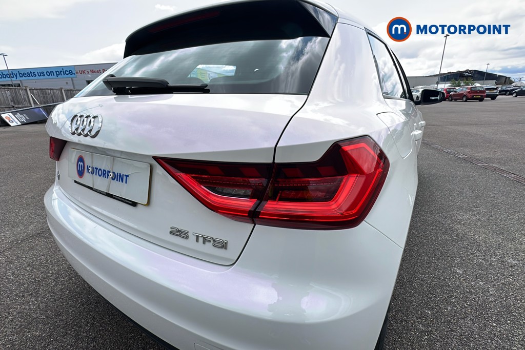 Audi A1 Technik Manual Petrol Hatchback - Stock Number (1653493) - 38th supplementary image