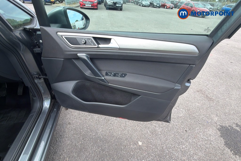 Volkswagen Golf Sv SE Automatic Petrol Hatchback - Stock Number (1653498) - 37th supplementary image