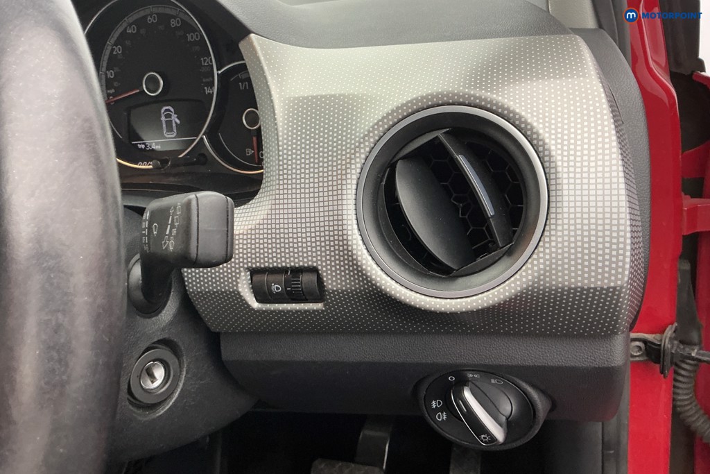 Volkswagen UP High Up Automatic Petrol Hatchback - Stock Number (1653737) - 22nd supplementary image