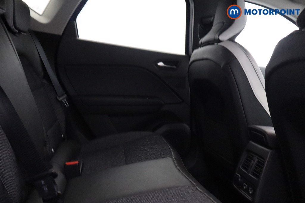 Renault Captur Techno Manual Petrol SUV - Stock Number (1654644) - 9th supplementary image
