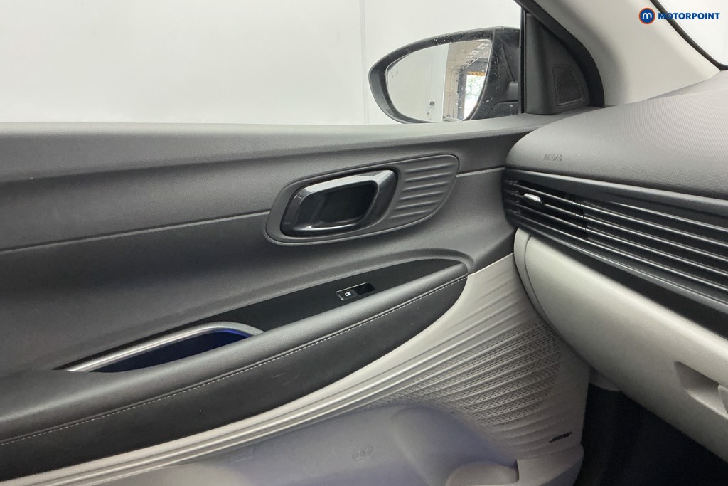 Hyundai Bayon Ultimate Automatic Petrol SUV - Stock Number (1655220) - 19th supplementary image