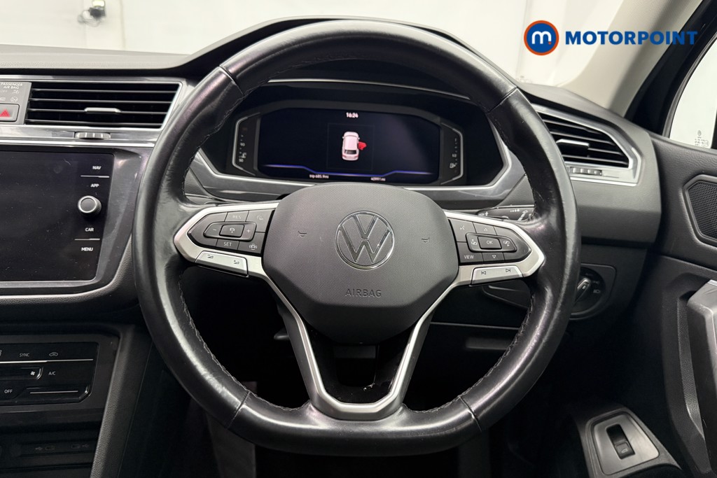 Volkswagen Tiguan Allspace Life Automatic Petrol SUV - Stock Number (1656243) - 18th supplementary image