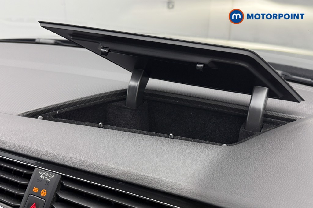 Volkswagen Tiguan Allspace Life Automatic Petrol SUV - Stock Number (1656243) - 42nd supplementary image