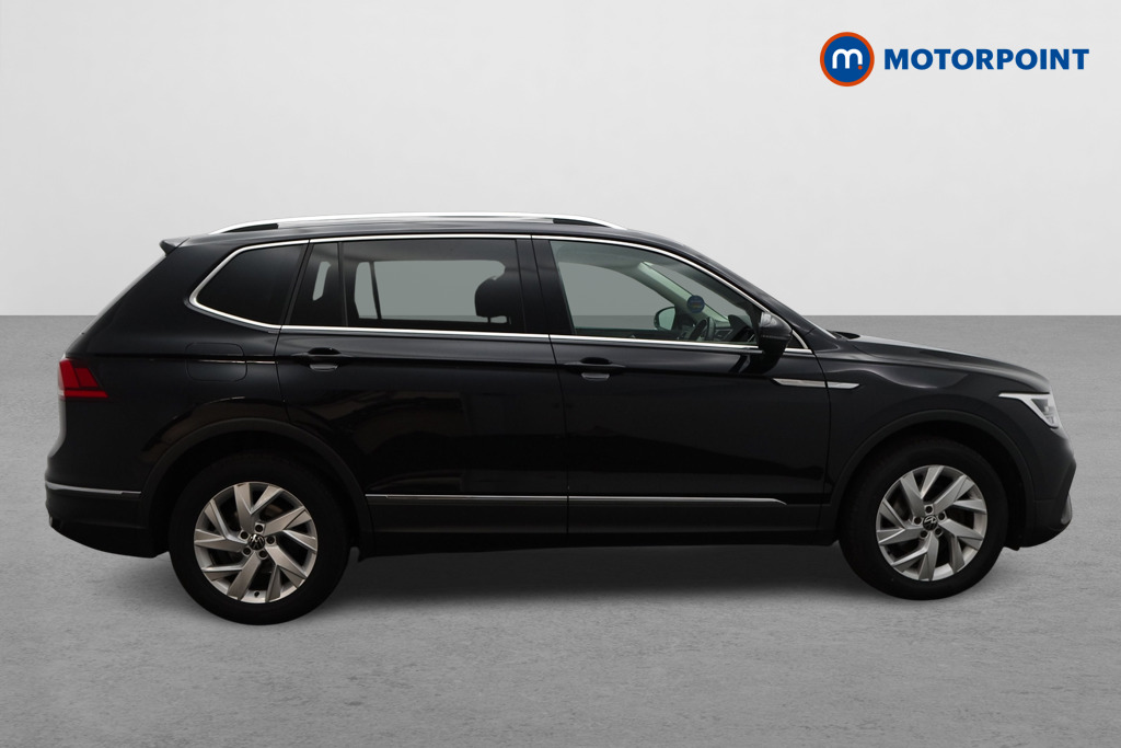 Volkswagen Tiguan Allspace Life Automatic Petrol SUV - Stock Number (1656243) - Drivers side