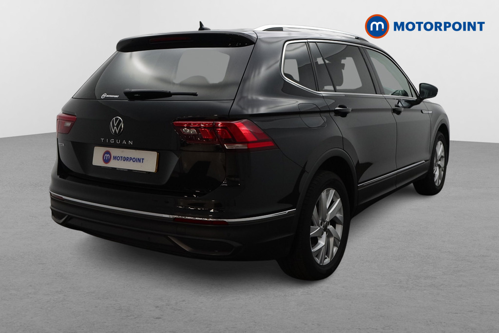 Volkswagen Tiguan Allspace Life Automatic Petrol SUV - Stock Number (1656243) - Drivers side rear corner