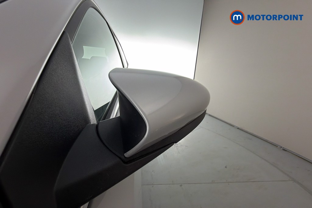 Hyundai I20 Ultimate Automatic Petrol Hatchback - Stock Number (1656592) - 43rd supplementary image