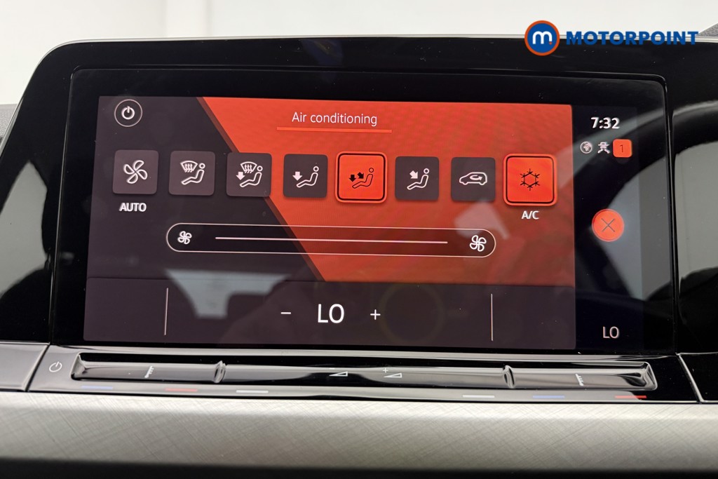 Volkswagen Golf Life Manual Petrol Hatchback - Stock Number (1657811) - 16th supplementary image