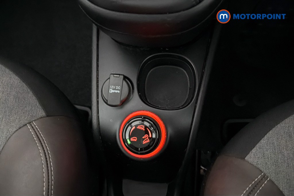 Fiat Panda Cross Manual Petrol Hatchback - Stock Number (1658495) - 16th supplementary image